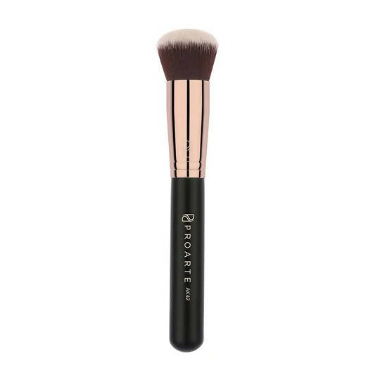 Proarte Round Kabuki Brush AK-42