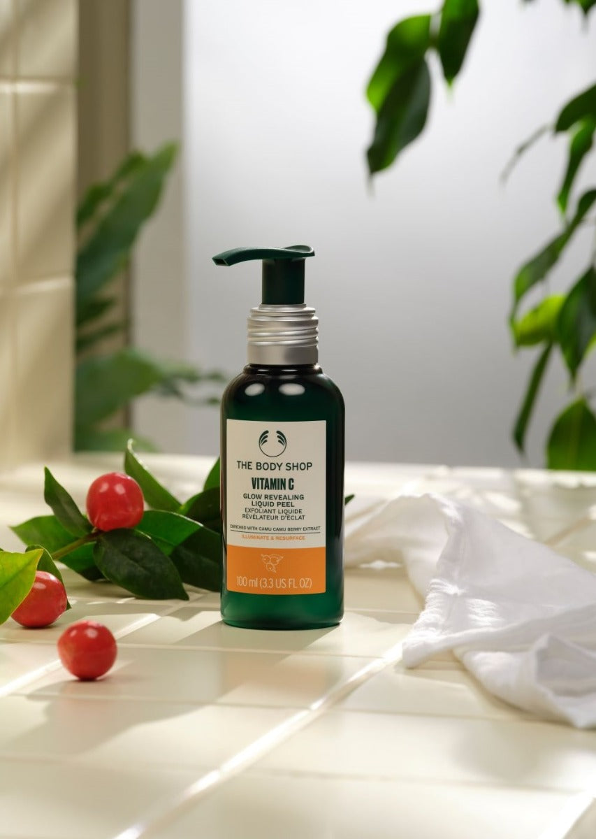 The Body Shop Vitamin C Glow-Revealing Liquid Peel