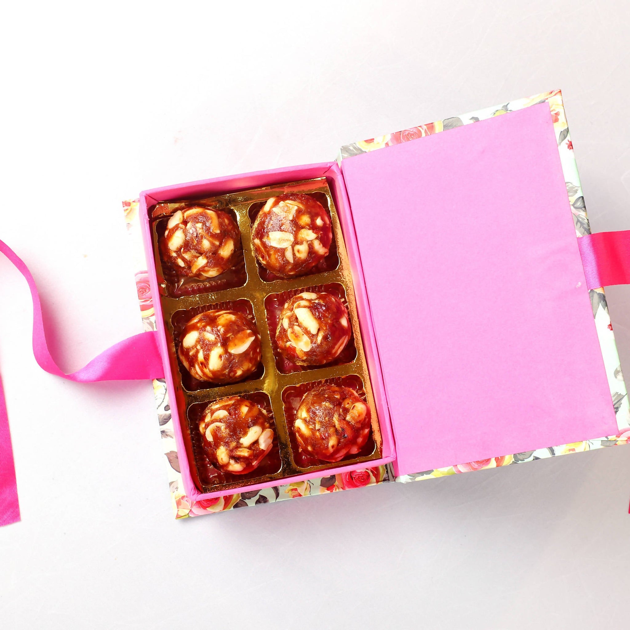 SK Mithaii Khajur/Dates Peanut Ladoo (6 Cavity)